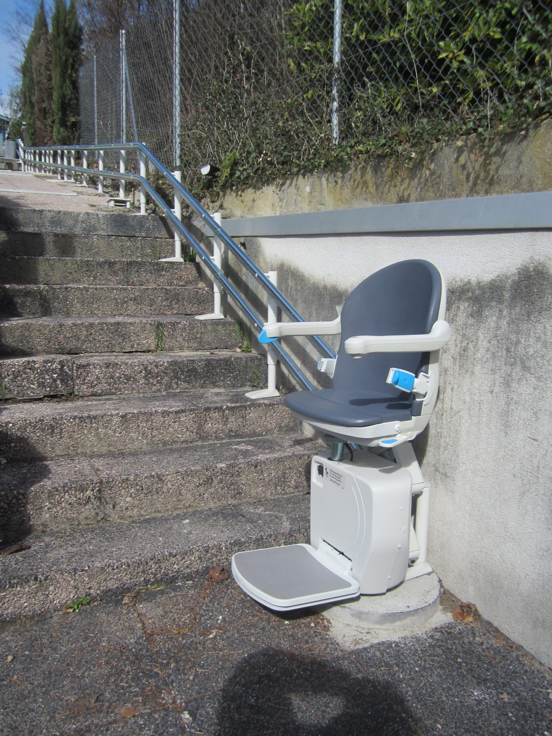 Monte-escalier pour escaliers tournants Handicare H4000 Extérieur